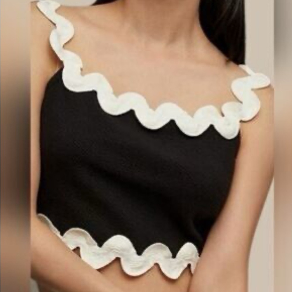 Anthropologie Black and Cream Scalloped Crop Top